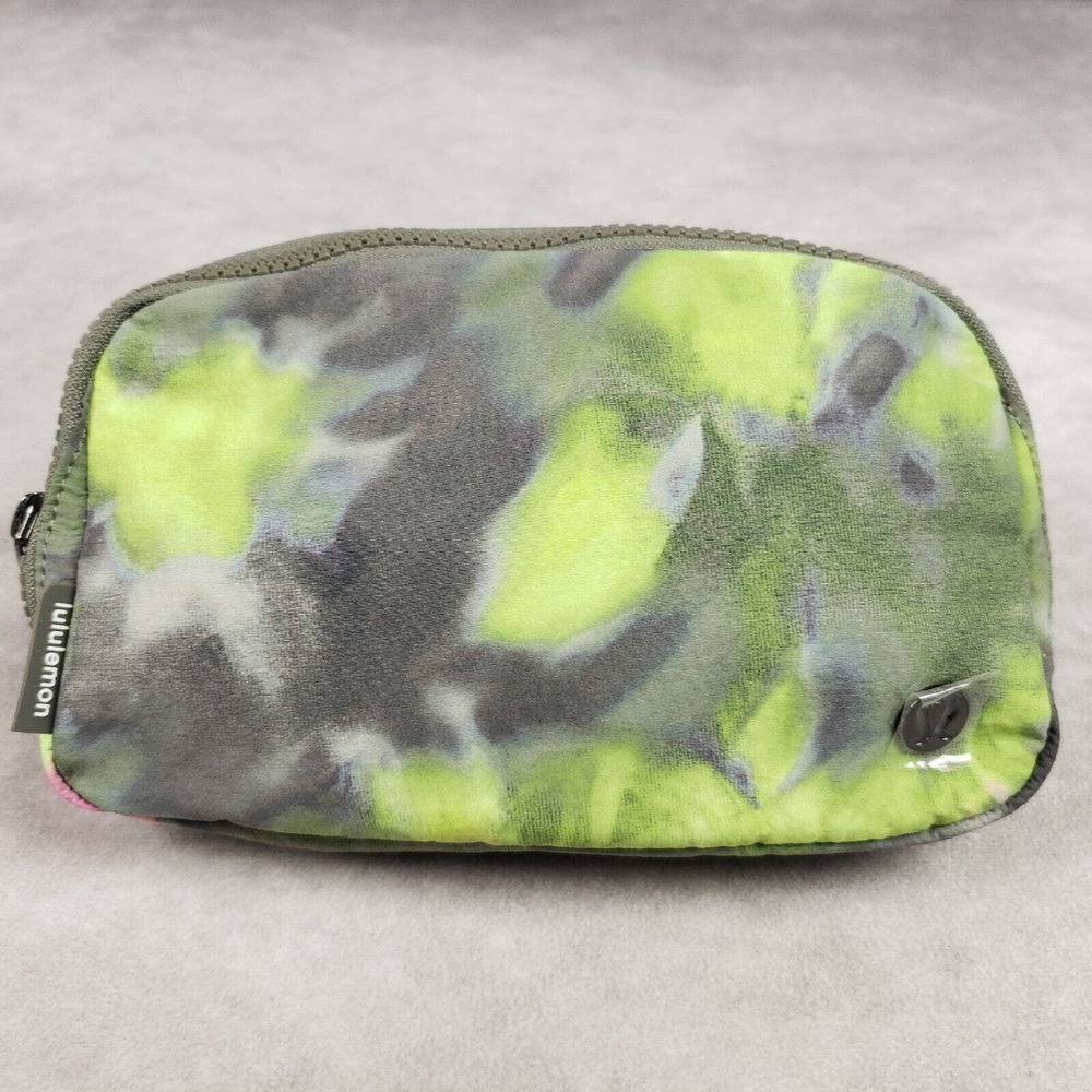 Lululemon Everywhere Belt Bag Hyper Dye Multi Rover Rainbow 1L Extended Strap